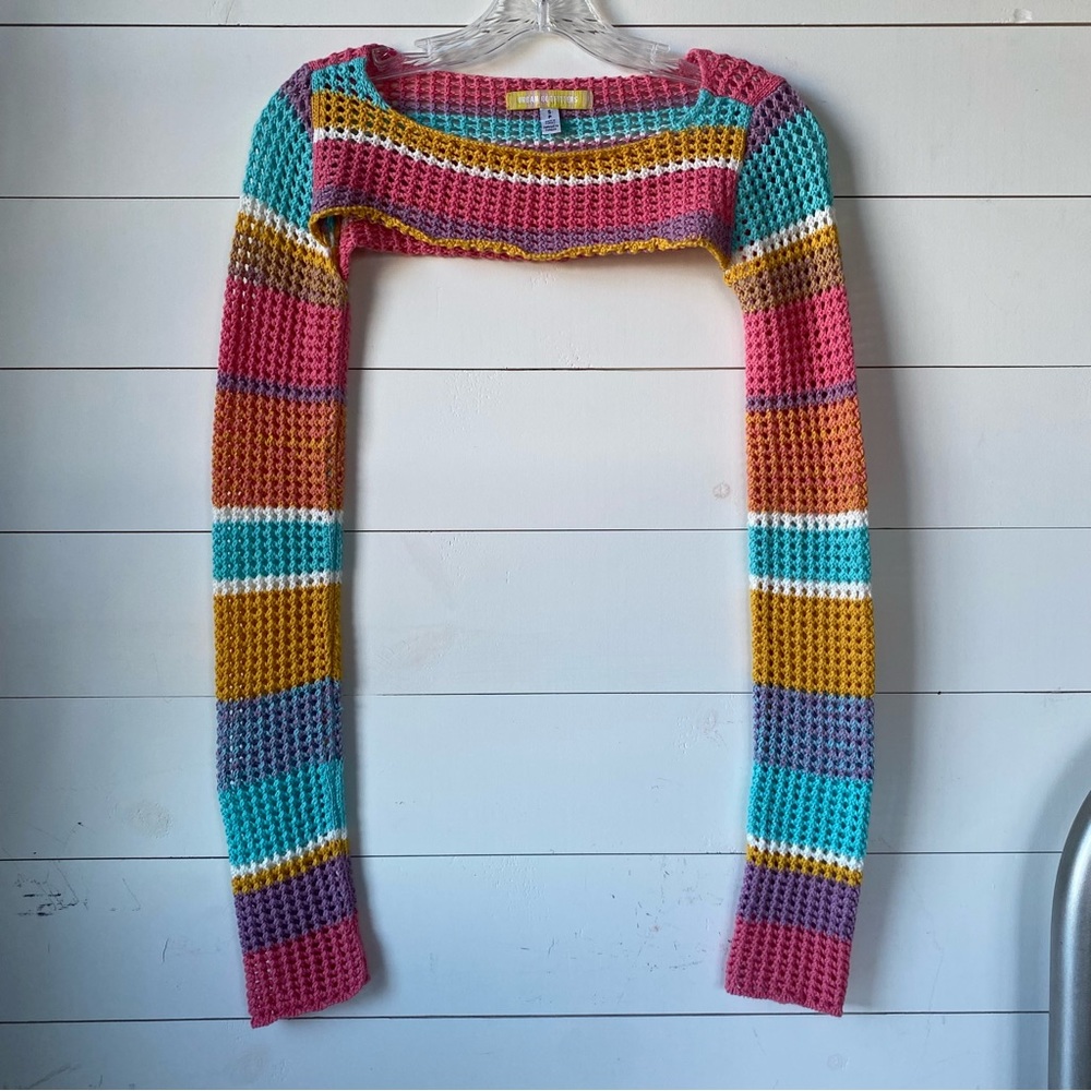 urban outfitters UO whitney shrug sweater (size S)